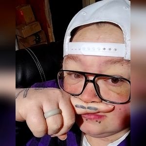 Meet your Posher, Sasha